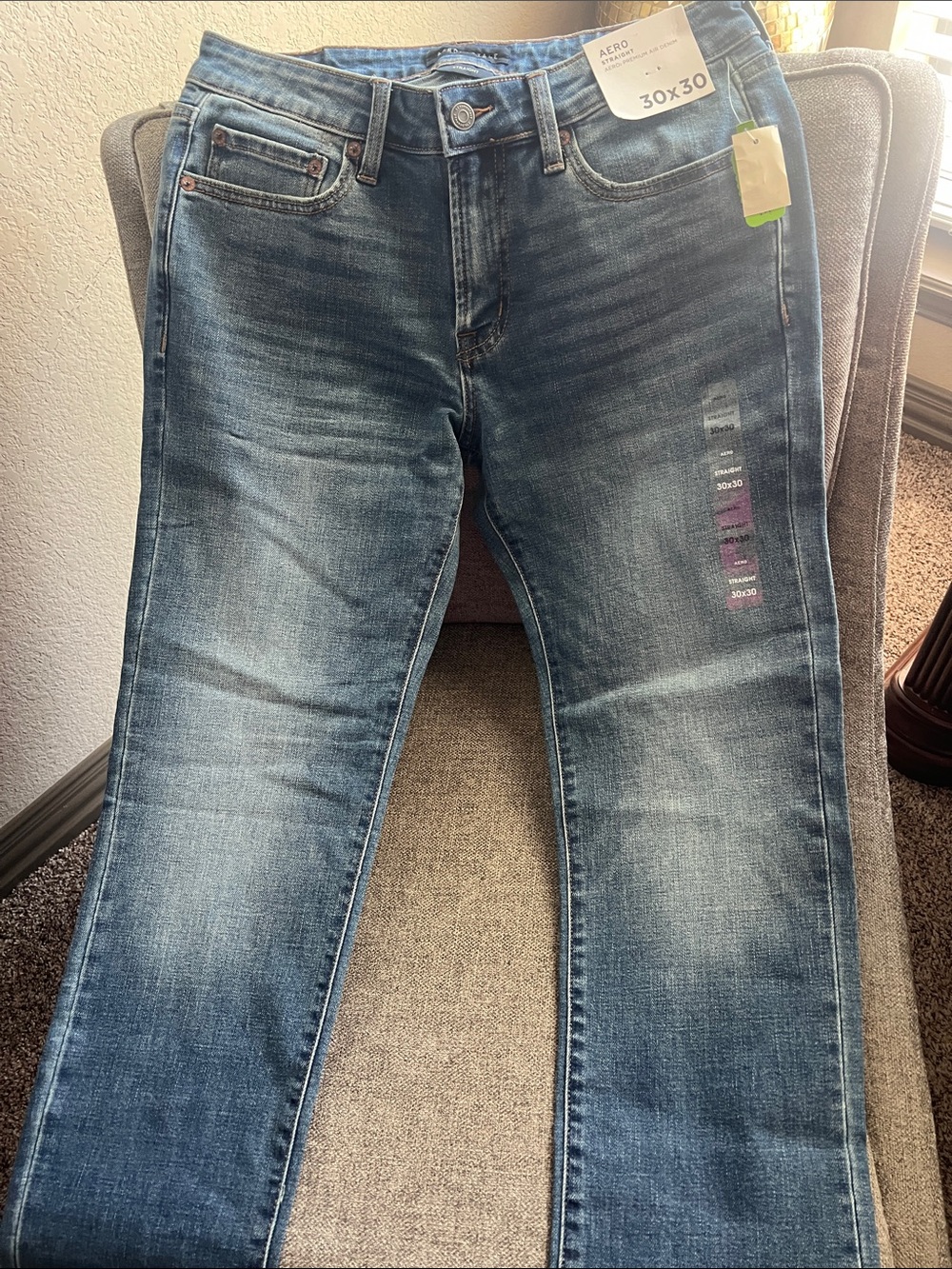 American Eagle Outfitters Men’s Slim Straight Jeans - Medium Blue Wash